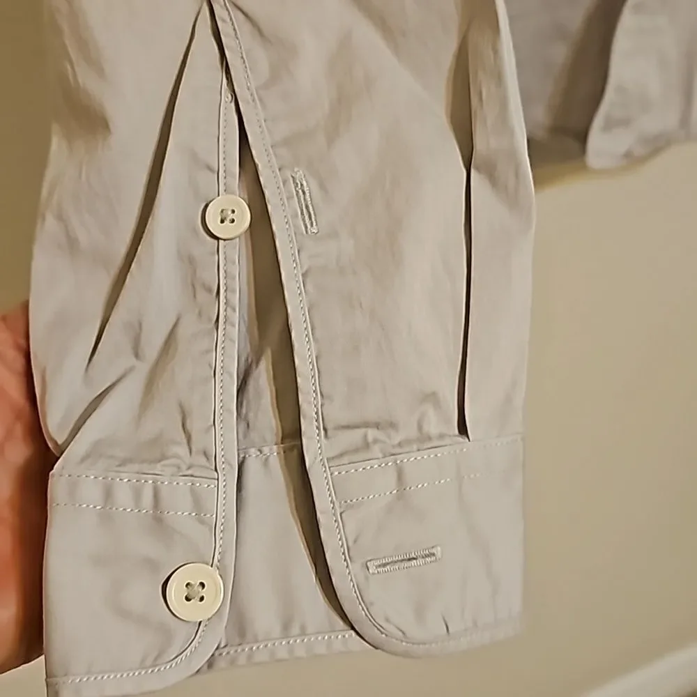 THEORY BUTTON DOWN SHIRT SIZE MEDIUM‎